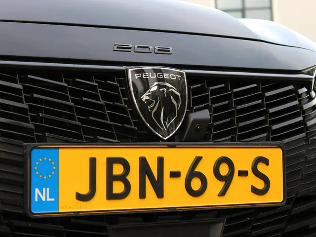 Peugeot 208 Hybrid 136 e-DCS6 GT 2024 Hybride Benzine 21