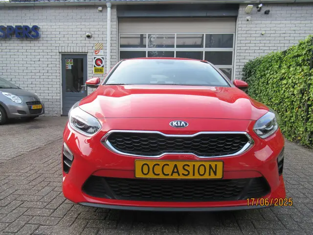 Kia Ceed 1.0 T-GDi DynamicLine 2019 Benzine 11