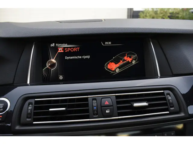 BMW 5 Serie 528i High Executive NAP 2014 Benzine 14