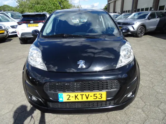 Peugeot 107 1.0 Envy AIRCO/BT/5 DEURS 2013 Benzine 5