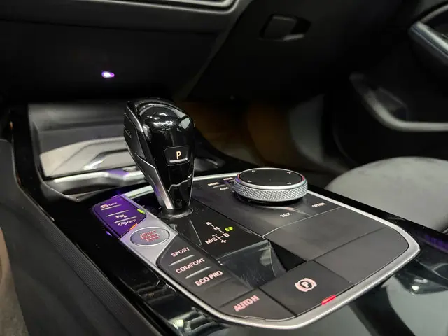 BMW 1 Serie 120i M-pakket 2023 2023 Benzine 13