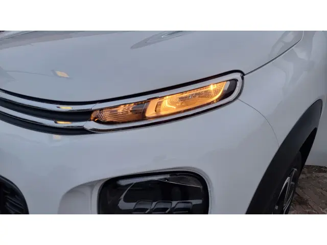 Citroën C3 Aircross 1.2 PureTech S&S Live 2020 Benzine 28