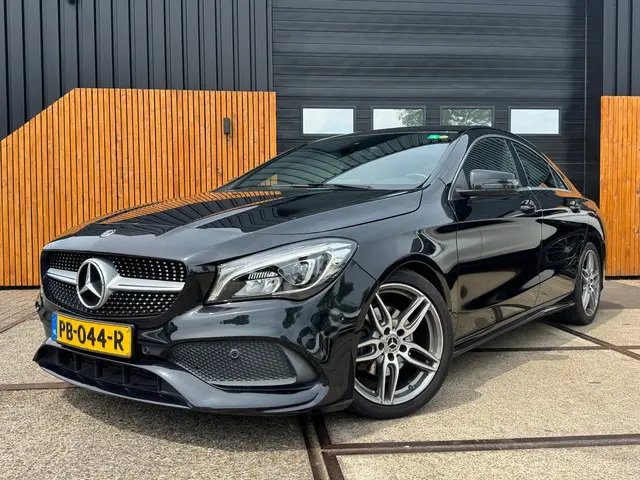 Mercedes-Benz CLA 180 Business Solution AMG 2017 Benzine 1