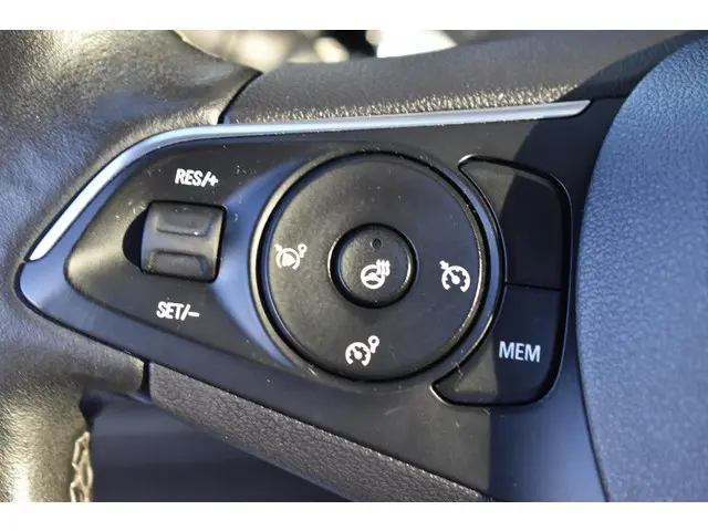 Opel Grandland X 1.2 Turbo Innovation 2019 Benzine 12