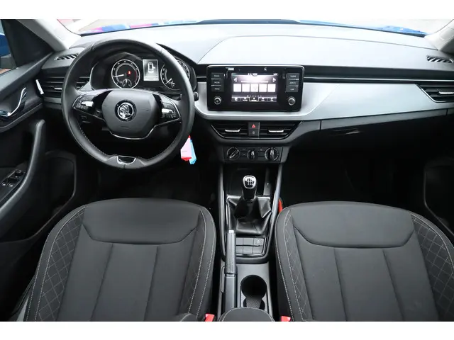 Škoda Kamiq 1.0 TSI Ambition 2023 Benzine 4