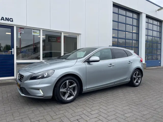 Volvo V40 2