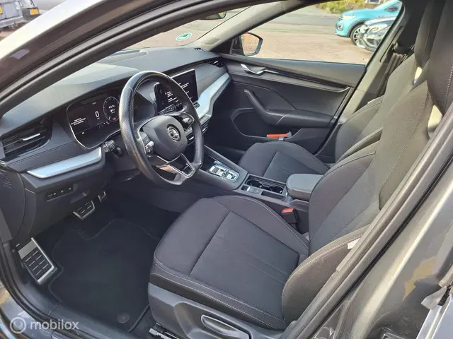 Škoda Octavia 1.0 e-TSI Ambition 2024 Benzine 9