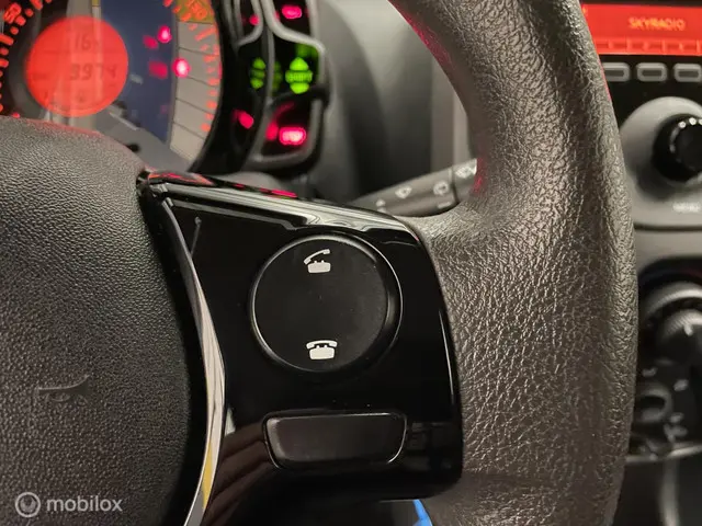 Peugeot 108 1.0 e-VTi Active 2021 Benzine 10