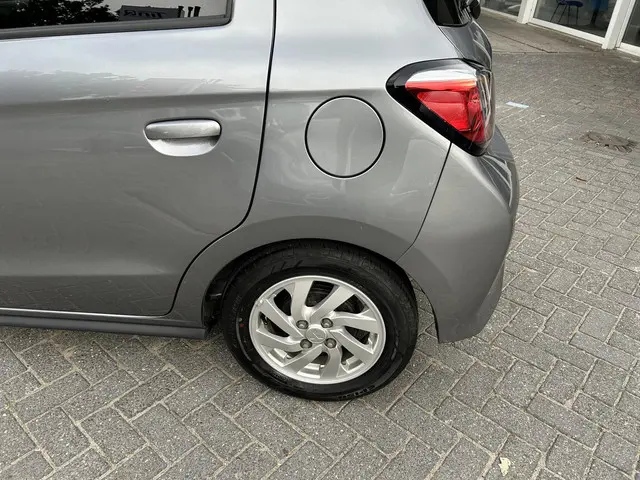 Mitsubishi Space Star 1.2 Active 2021 Benzine 9