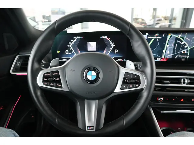 BMW 3 Serie Touring 318i 2024 Benzine 15