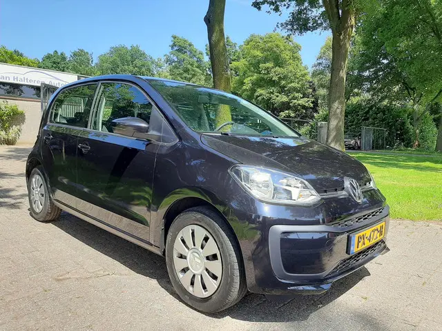 Volkswagen up! 1.0 BMT take up! Airco 5-Deurs 2017 Benzine 4