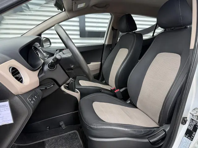 Hyundai i10 1.0i i-Motion 2014 Benzine 8