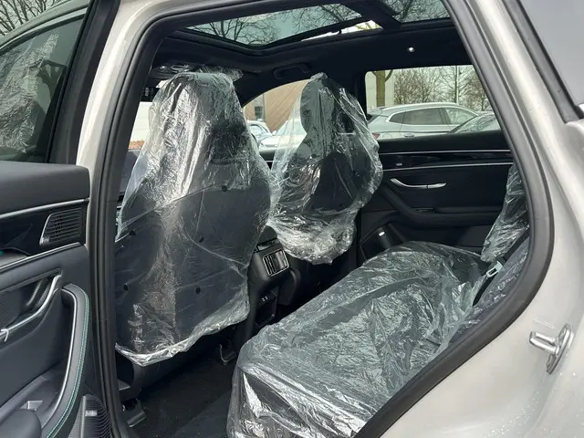 BYD SEAL U 1.5 DM-i FWD Boost 2025 Hybride Benzine 8