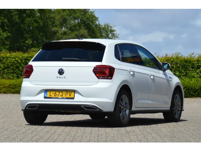 Volkswagen Polo 1.0 TSI Highline Business R 2021 Benzine 28