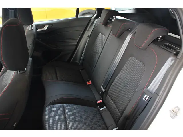 Ford Focus 1.0 EcoBoost Hybrid ST Line X 2024 Benzine 24