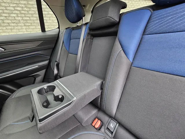 Lynk & Co 01 1.5 2022 Hybride Benzine 11