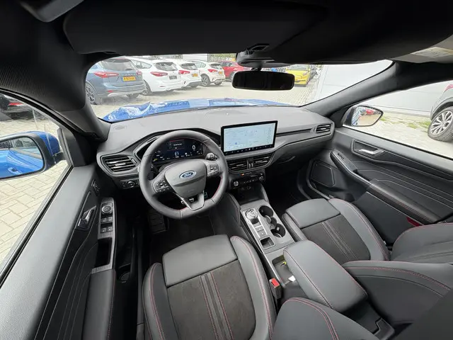 Ford Kuga 2.5 PHEV ST-Line X 2026 Hybride Benzine 15