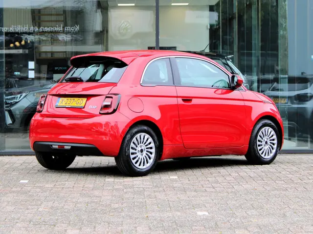 Fiat 500e RED 24 kWh 2023 Elektrisch 6