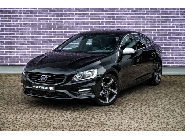 Volvo S60 1.5 T3 R-Design 2018 Benzine 15