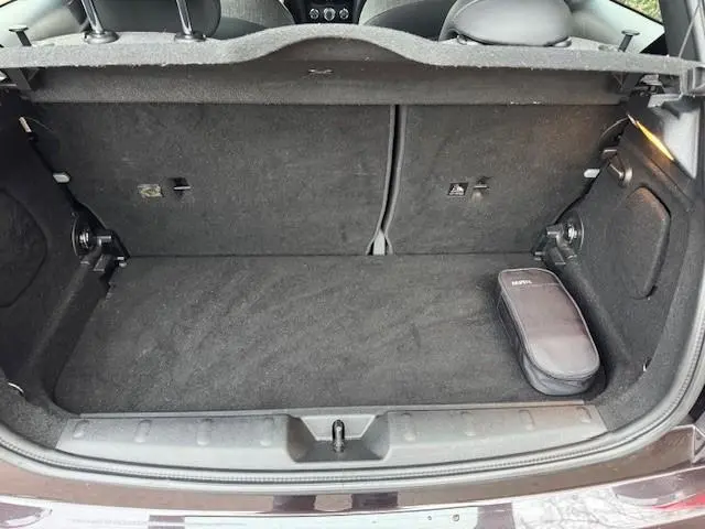 MINI One MINI 1.2 SALT BUSINESS/HLEER/NAV/PDC 2016 Benzine 19