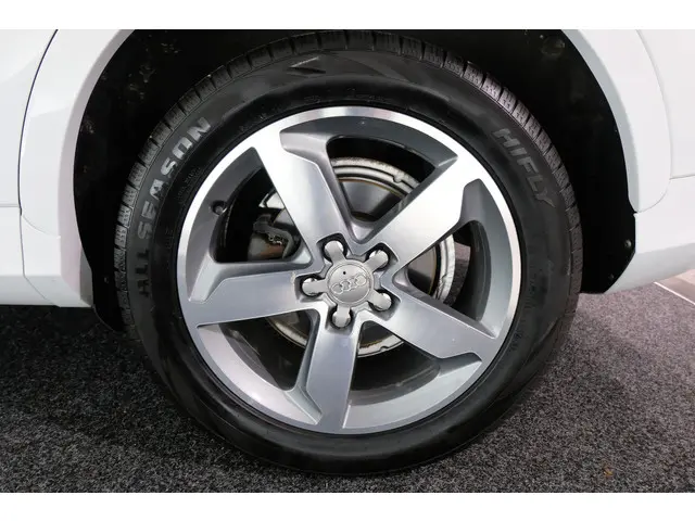 Audi Q3 2.0 TFSI quattro Pro Line S 2013 Benzine 28