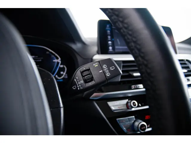 BMW X3 xDrive30e High Executive 2020 Hybride Benzine 53