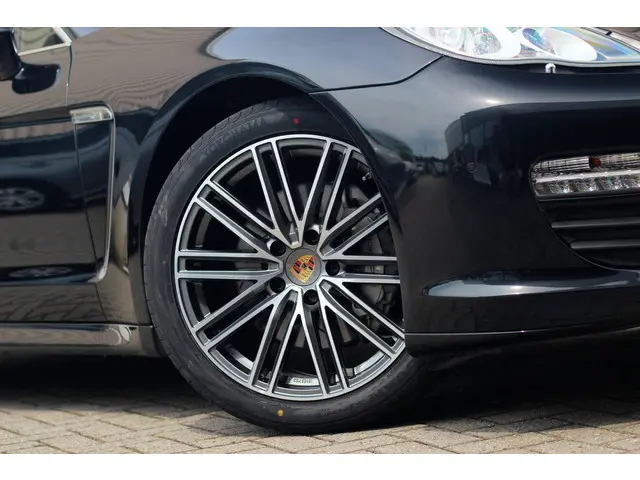 Porsche Panamera 4.8 S 2012 Benzine 45