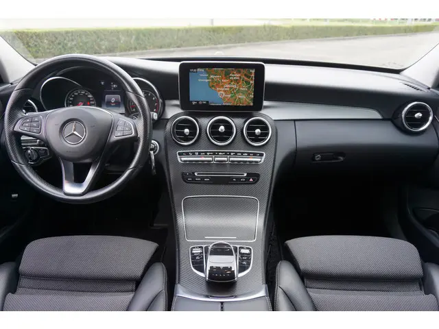 Mercedes-Benz C-Klasse 180 Prestige 2014 Benzine 8