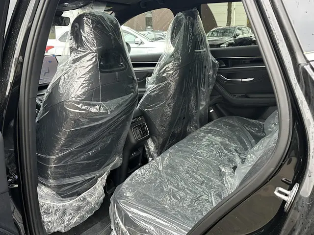 BYD SEAL U 1.5 DM-i FWD Boost 2025 Hybride Benzine 9