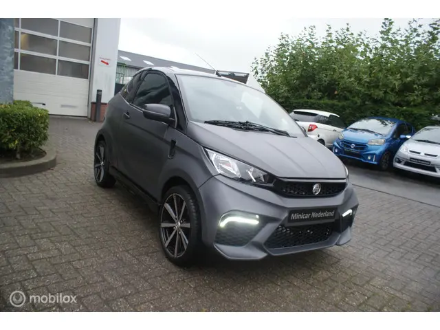 Aixam Coupé Brommobiel e Premium GTI 2023 Elektrisch 6