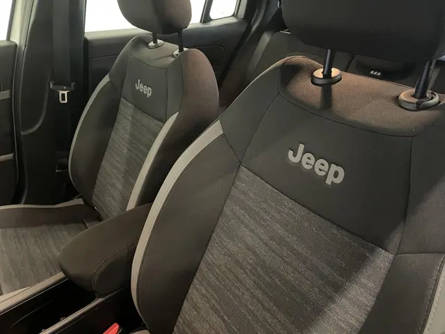 Jeep Avenger Longitude Automaat 54 kWh 2024 Elektrisch 16