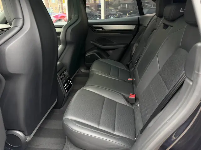 Porsche Macan 4 100 kWh 2024 Elektrisch 9