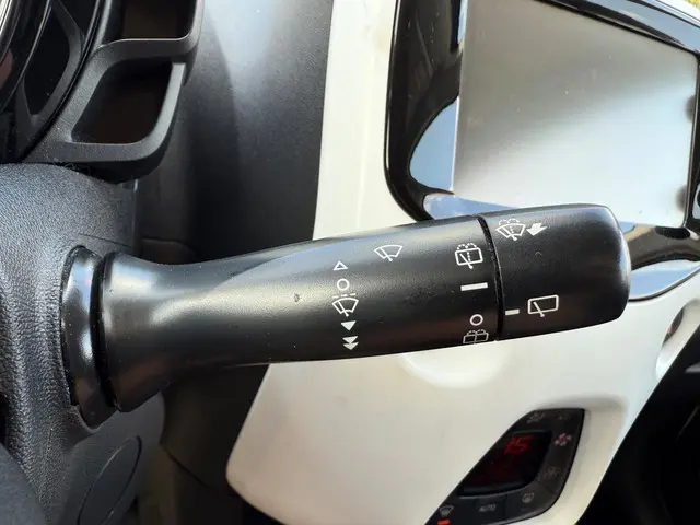 Peugeot 108 1.2 Puretech TOP! Roland Garros 2015 Benzine 23