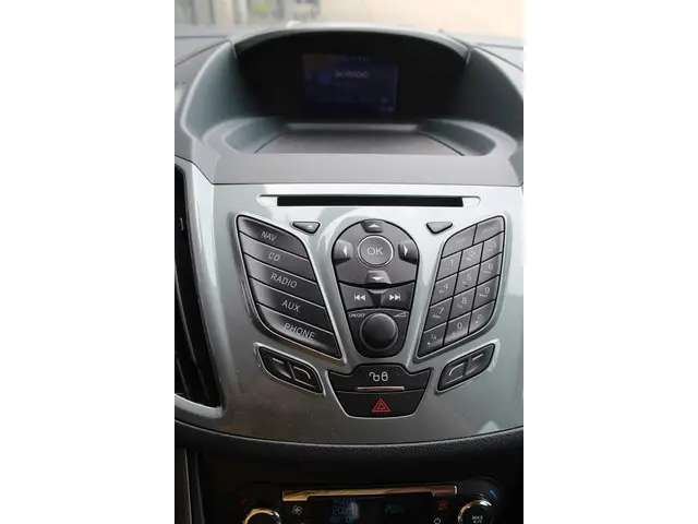 Ford C-MAX 1.0 Titanium 126 Pk 2013 Benzine 23