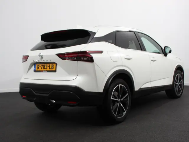 Nissan QASHQAI 1.3 MHEV Design Acenta 2022 Benzine 6
