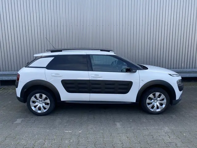 Citroën C4 Cactus 1.2 PureTech Business 2016 Benzine 10