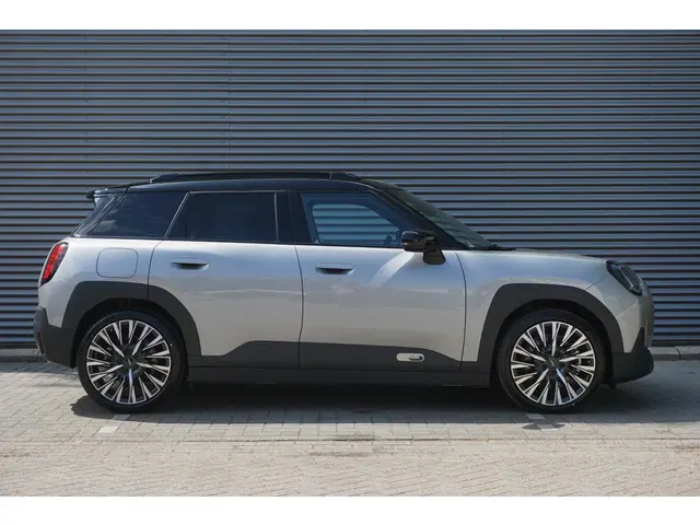 MINI Aceman SE 2025 Elektrisch 3