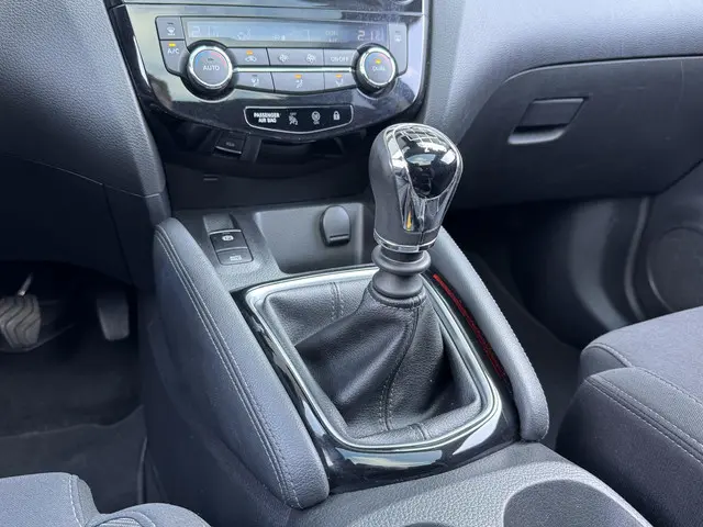 Nissan QASHQAI 1.3 DIG-T N-CONNECTA 2020 Benzine 17
