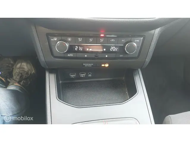 SEAT Ibiza 1.0 TSI FR Business Intense 2019 Benzine 21