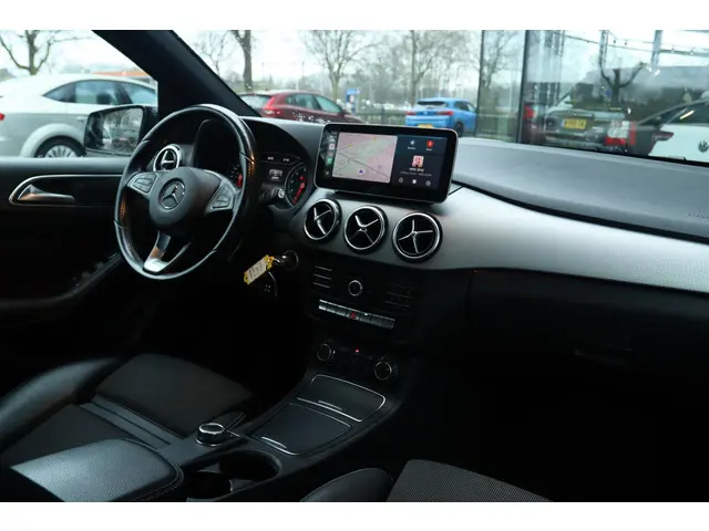 Mercedes-Benz B-Klasse 180 AMBITION 2016 Benzine 6