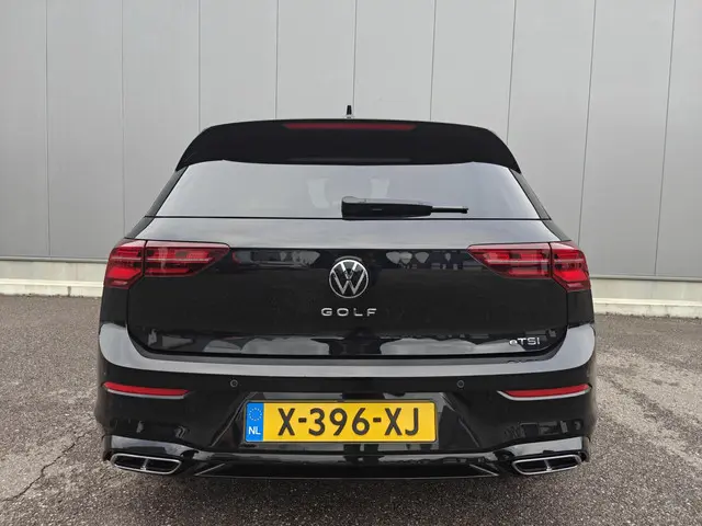 Volkswagen Golf 1.5 eTSI R-Line 2022 Benzine 16