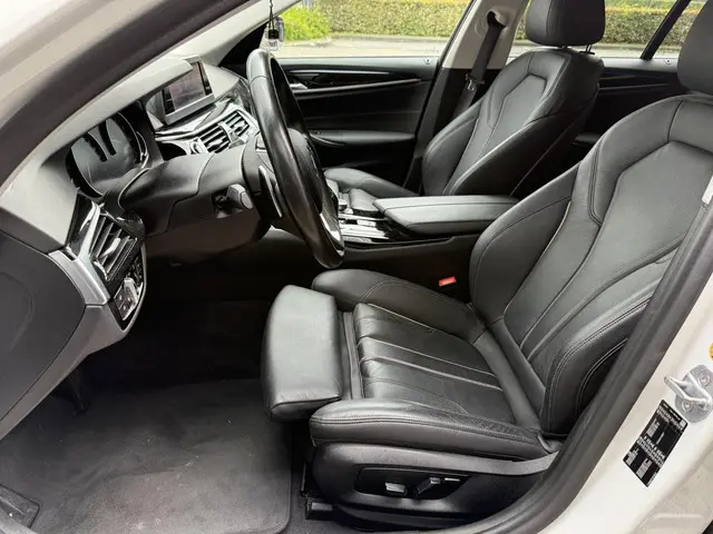 BMW 5 Serie 530i High Executive 2019 Benzine 4