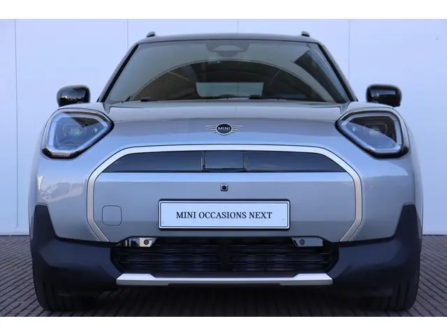 MINI Aceman Mini E Favoured L 42.5 kWh 2025 Elektrisch 2