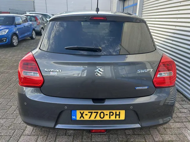 Suzuki Swift 1.2 Select Smart Hybrid 2024 Benzine 5