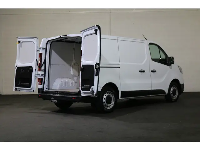 Renault Trafic 2.0 dCi 110pk L1 H1 Airco 2023 Diesel 12