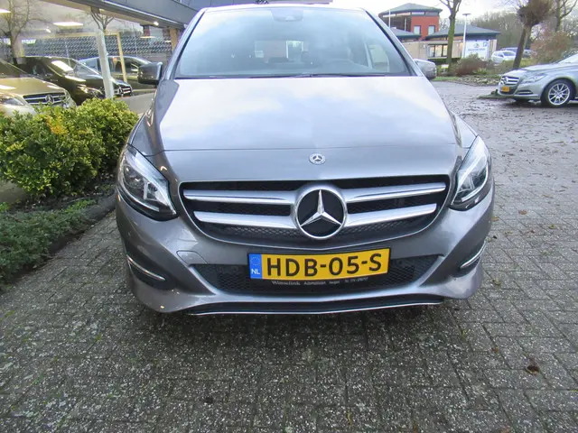 Mercedes-Benz B-Klasse 200 Ambition/Automaat 2018 Benzine 4