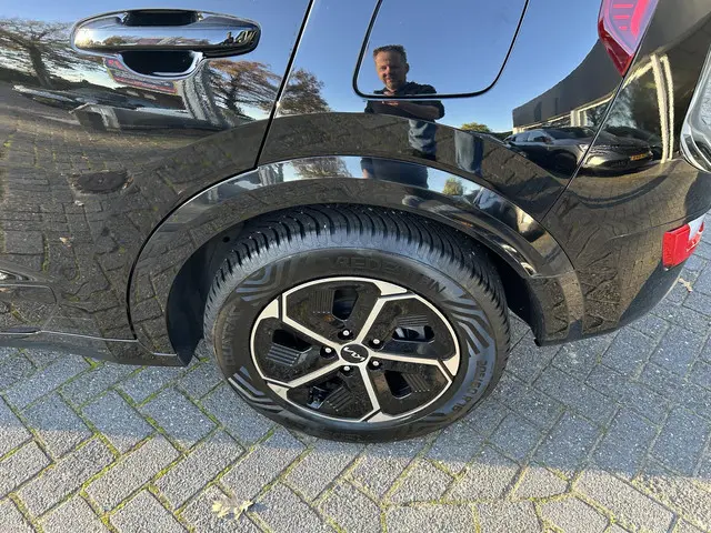 Kia Niro 1.6 GDi Hybrid DynamicLine 2023 Hybride Benzine 9