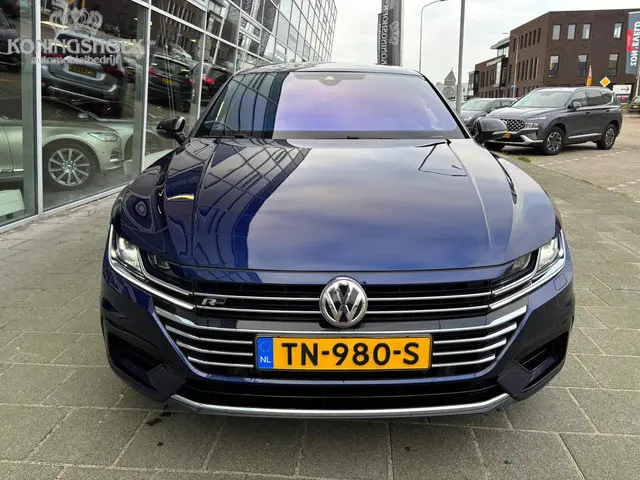 Volkswagen Arteon 2.0 TSI R Line 2018 Benzine 2