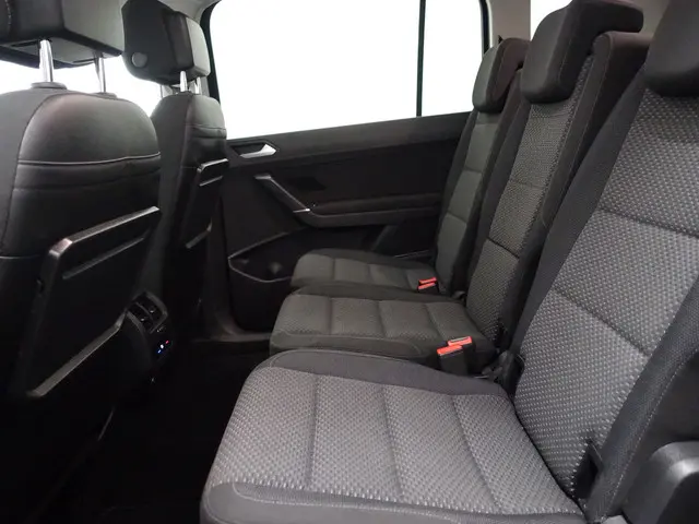 Volkswagen Touran 1.2 TSI Highline- 2018 Benzine 20