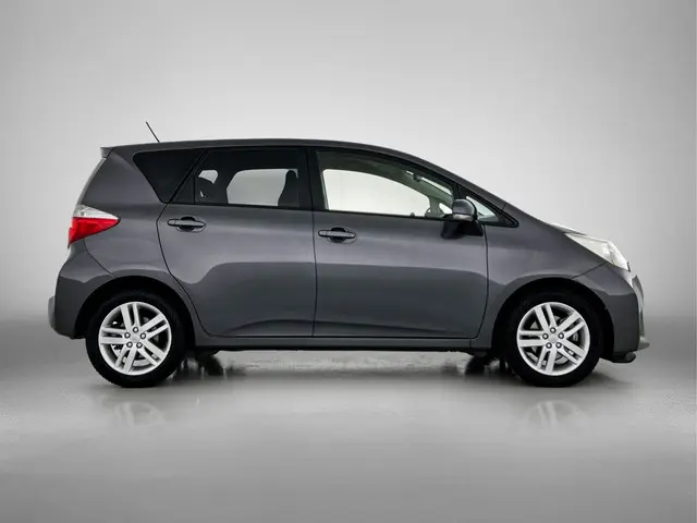 Toyota Verso-S 1.3 VVT-i Dynamic 2012 Benzine 10